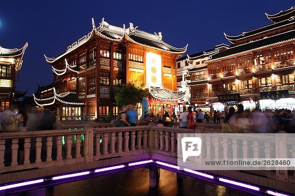 Touristen am Markt  Yuyuan Garten Basar  Shanghai  China