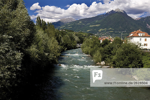 Italien  Südtirol  Fluss bei Meran