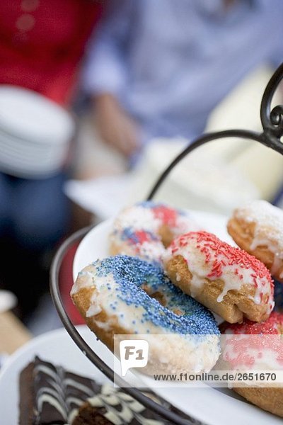 Doughnuts und Brownies auf Etagere (4th of July  USA)