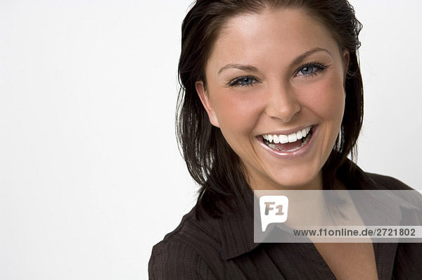 Junge Frau  lachend  Portrait