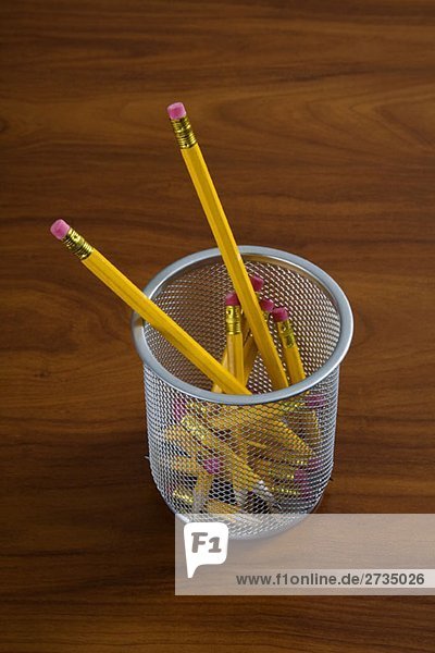 Bleistifte im Bleistifthalter
