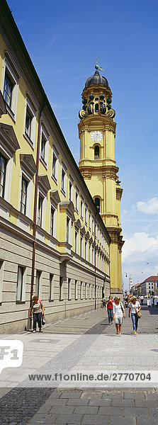Theatiner Kirche Odeonsplatz München Bayern Deutshland