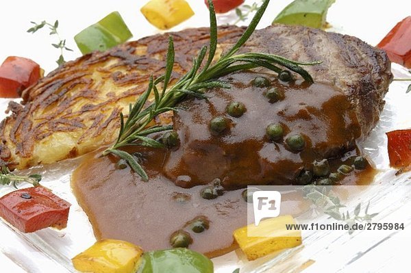 Beef Tenderloin Rinderfilet mit Rotweinsauce und Rösti