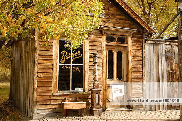 Barber Shop in Geisterstadt  Nevada City  Montana  USA