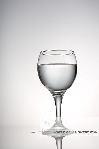 Glas mit Wasser  close-up