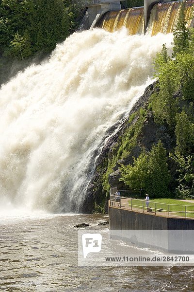 Parc des Rutschen de Rivi_ ® Re-du-Loup  Riviere-du-Loup Wasserfall Park  Rivi_ ® re du-Loup  Quebec  Kanada
