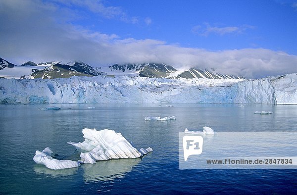 Monaco-Gletscher  Svalbard Archipels  arktische Norwegen.