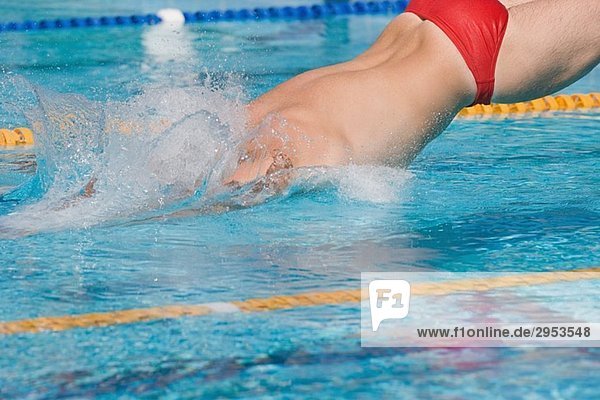 Brustschwimmen Wettbewerb Schwimmbad Schwimmer australisch