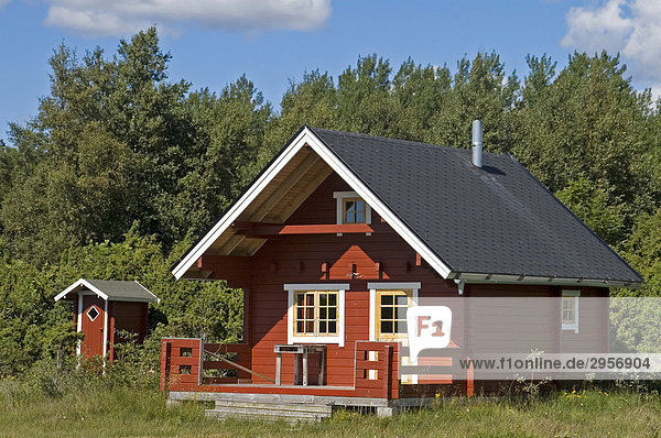 Typisches Ferienhaus auf Saaremaa die größte estnische Insel von Saaremaa Estland Baltikum Ferienhaus