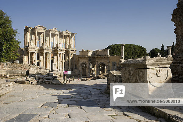 10856094  Turkey  June 2008  Ephesus city  ancient city  ancient site  historic  ruin  ruins  Hellenistic  Greek  Roman  history  Library of Celsus