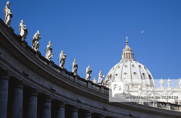 Italien,  Rom,  Vatikanstadt,  Peterskirche,  Statuen