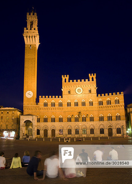 Italy  Tuscany  Siena  Palazzo Pubblico at night