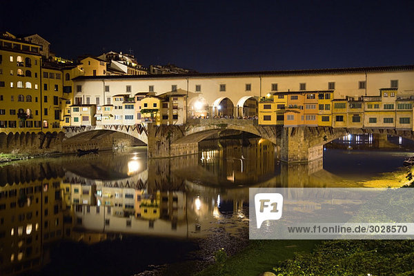 Italy  Florence  Ponte Vecchio at night