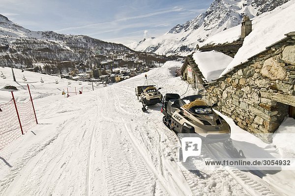 Breuil-Cervinia Aostatal Italien Schneemobil