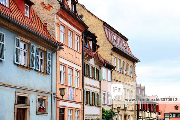 Reihe traditioneller deutscher Gebäude