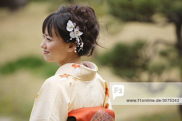 Japanische Frau tragen Kimonos