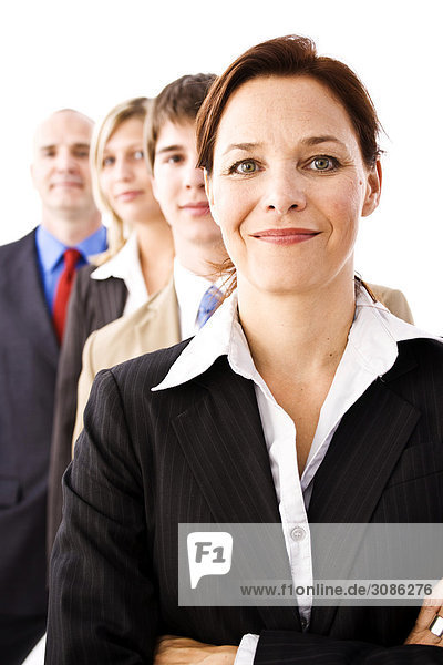 Geschäftsleute in einer Reihe stehend  Frontal  Close-up