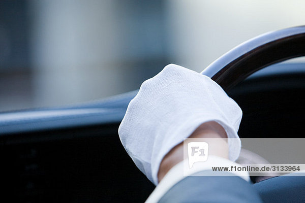 A chauffeurs glove