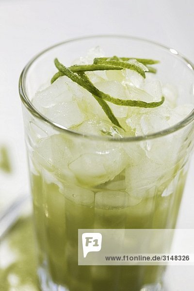 Eiskalter Grüner Tee (Matcha)