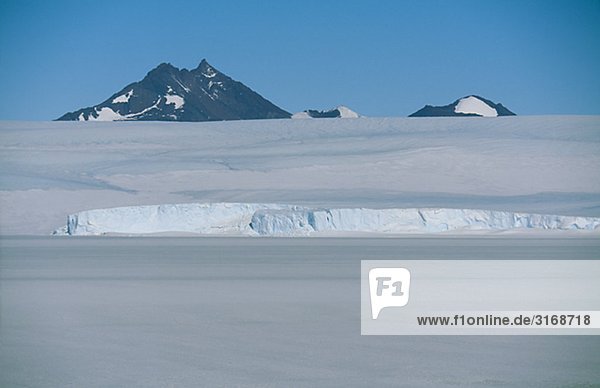 Eis-Regal Edge Nunatak der Antarktis.