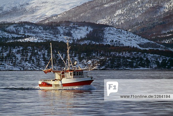 Ein Fischerboot  Norwegen.