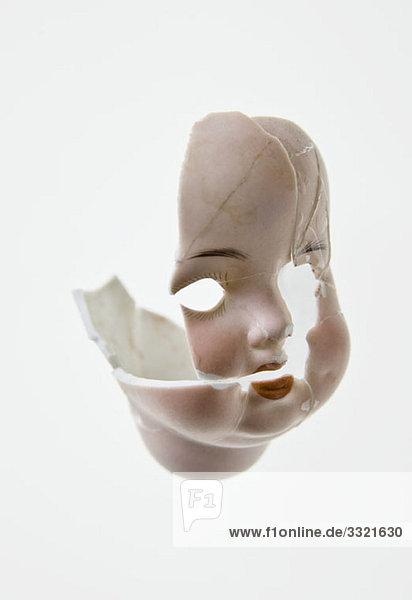 Teile des Kopfes einer Puppe