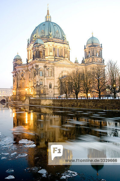 Berlin Cathedral in winter  Berlin  Germany