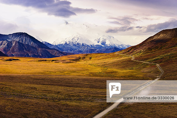 Park Road and Mount McKinley  Denali National Park  Alaska