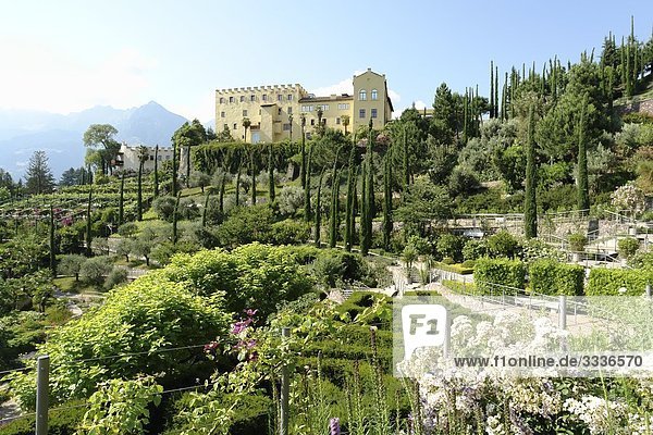 Schloss Trauttmannsdorff und Botanischer Garten  Meran  Italien