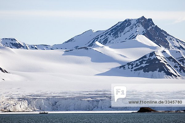 Gletscher und Borebukta  Spitzbergen  Spitzbergen  Norwegen.