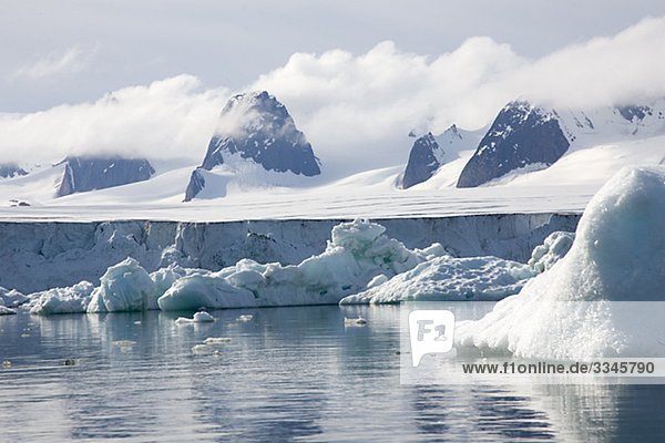 Gletscher  Spitzbergen  Norwegen.