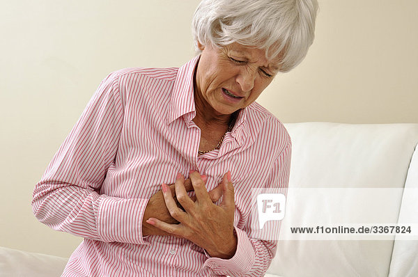10864314  Indoors  Indoor  Woman  Senior  Mature  Angina  Heart  Pain  Old  Sick  Myocardial infarction  Heart attack