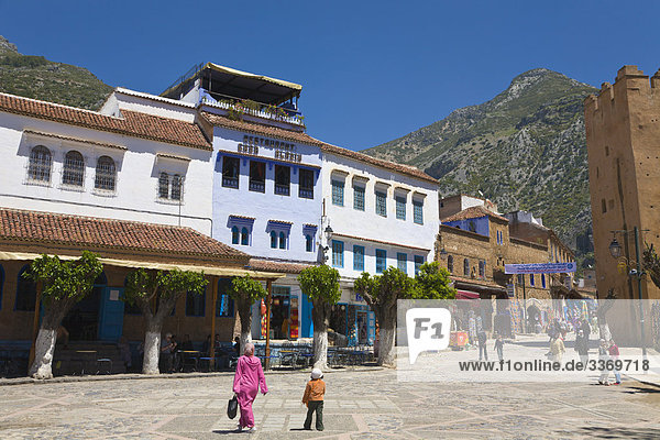 Medina Wände und Rif-Gebirge  Chefchaouen  Marokko