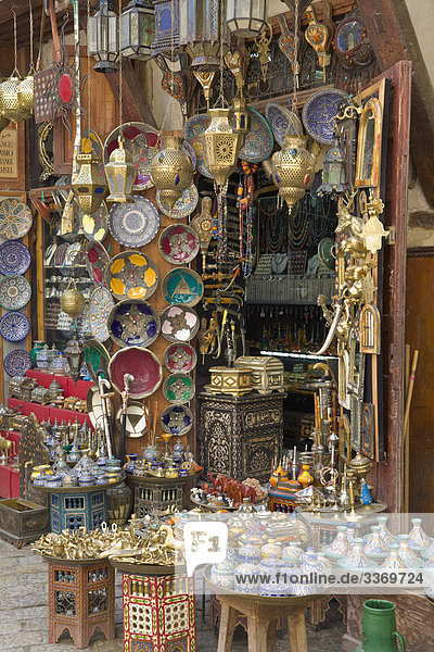 Shop verkaufen Töpferwaren und Messing  Fez  Marokko