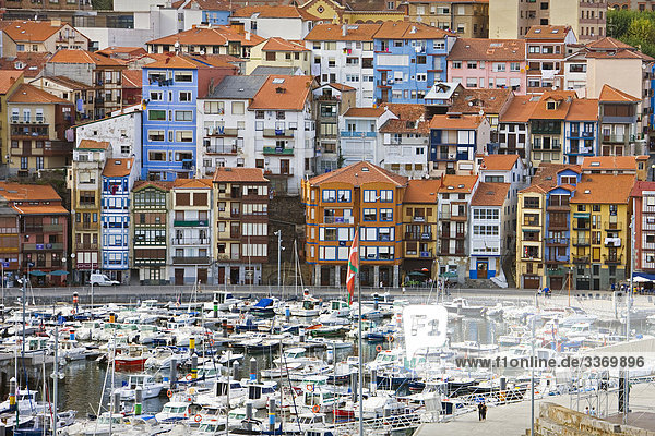 Hafen Wohnhaus Gebäude Reise Urlaub Boot Dorf Baskenland Bermeo Spanien
