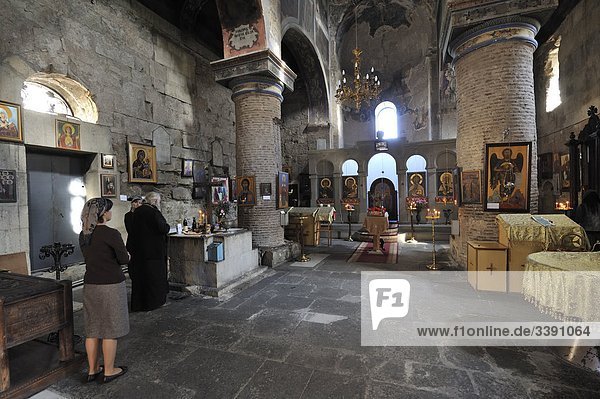 Innenansicht der Antschißchati-Basilika  Tiflis  Georgien