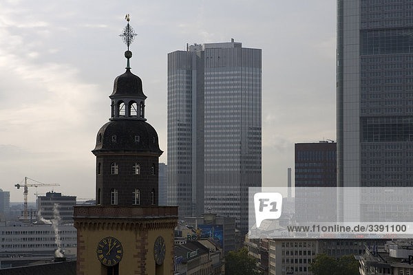 Katharinenkirche und Bankgebäude  Frankfurt am Main  Hessen  Deutschland