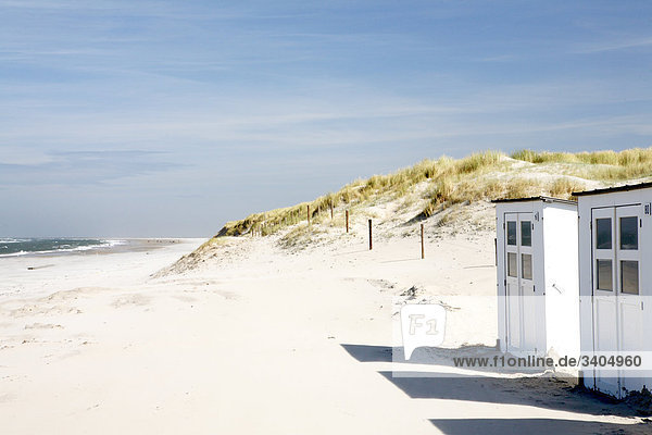 Strandhäuser am Strand von Texel  Niederlande