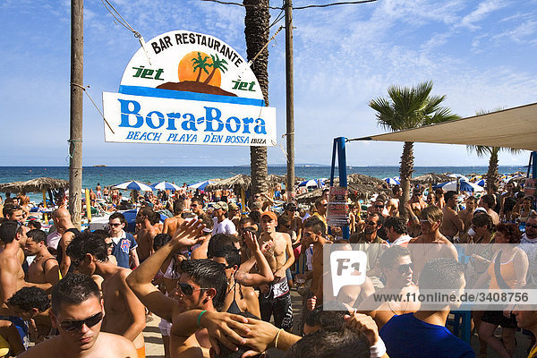 Strandbar Bora-Bora  Platja den Bossa  Ibiza  Spanien  Erhöhte Ansicht