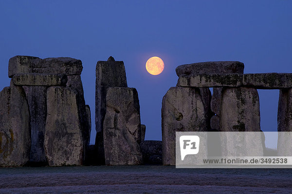 Stonehenge  Wiltshire  UK  England  Europa
