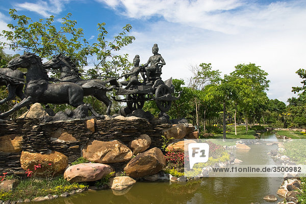 Skulptur von Aditya  Freilichtmuseum Mueang Boran  Thailand