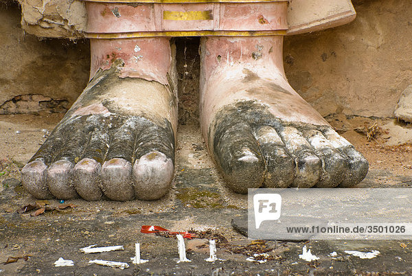 Füße der Buddhastatue in Sukhothai  Thailand