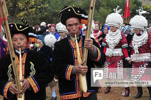 Asien  China  Guizhou-Provinz  Guyang Bereich  Gulong Dorf  Lusheng Festival  Miao Minderheit  Musiker