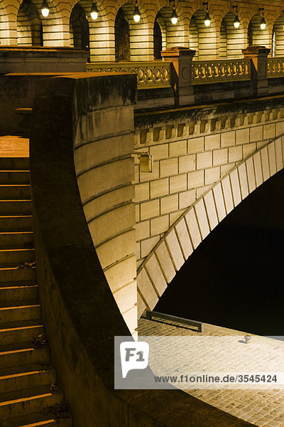 Frankreich  Paris  Detail der Pont de Bercy