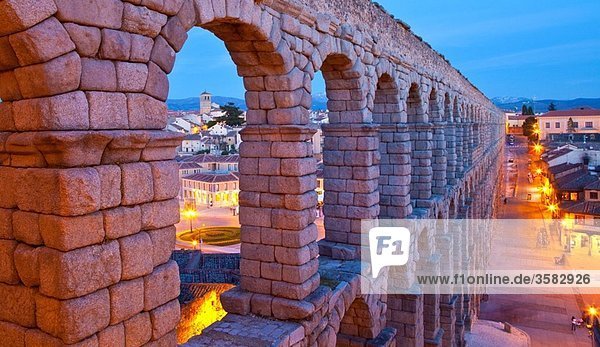 Roman Aqueduct  Segovia  Castilla and Leon