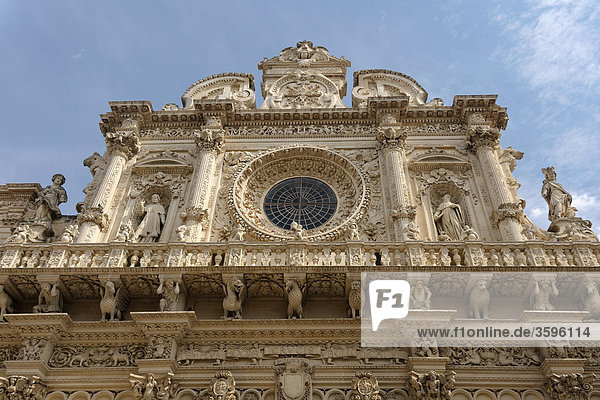 Fassade der Basilica di Santa Croce  Lecce  Italien  Detail