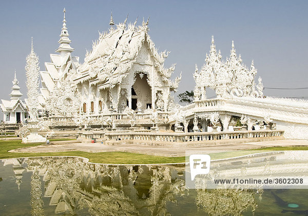 Moderne Tempelanlage Wat Rong Khun  Chiang Rai  Thailand