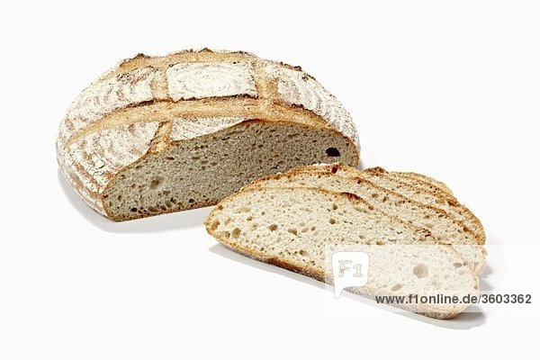 Graubrot angeschnitten