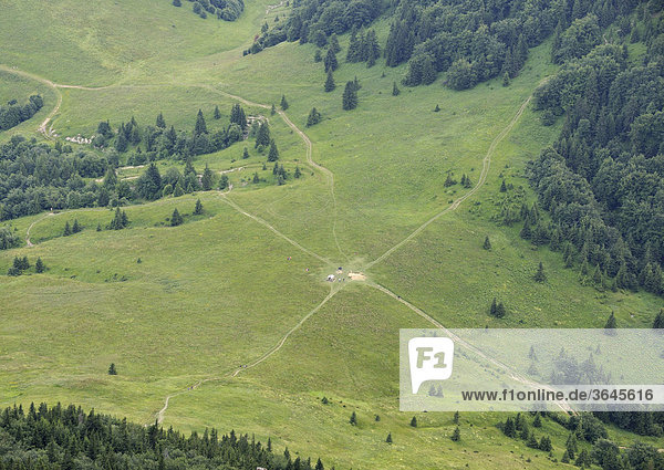 Wegkreuzung am Sadlo Medziholie Wanderung über den Velky Rozsutec 1609m Mala Fatra Nationalpark Slowakei Europa