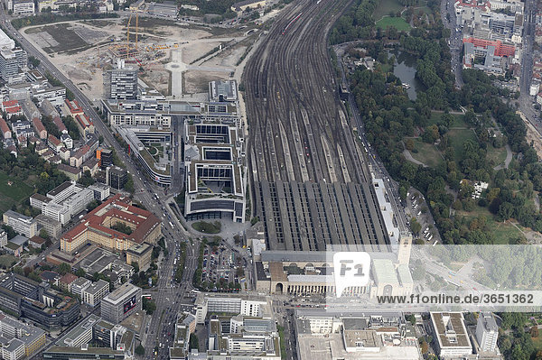 Aerial view of downtown Stuttgart  main train station in 2009  before the conversion to Stuttgart 21  Baden-Wuerttemberg  Germany  Europe
